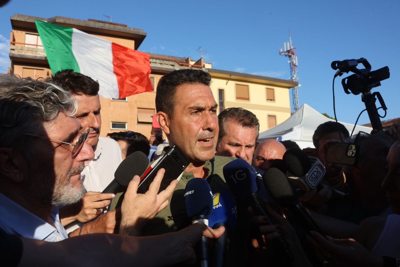 Minacce social a un'attivista: Elisa Falsini sporge querela e lascia Futuro Nazionale